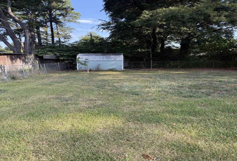1257 PERKINS RD, Memphis, Tennessee 38117, 4 Bedrooms Bedrooms, 7 Rooms Rooms,2 BathroomsBathrooms,Rental Properties,For Sale,PERKINS,10224982