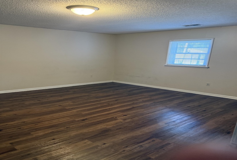 1257 PERKINS RD, Memphis, Tennessee 38117, 4 Bedrooms Bedrooms, 7 Rooms Rooms,2 BathroomsBathrooms,Rental Properties,For Sale,PERKINS,10224982