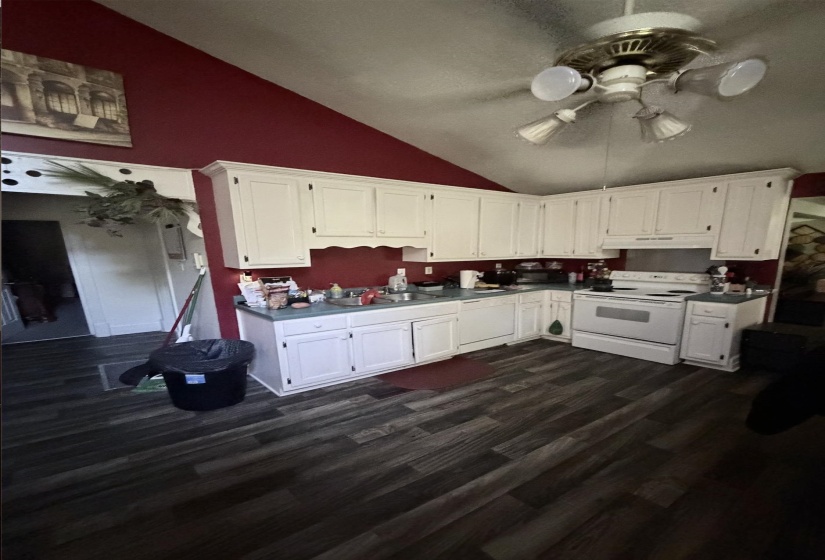 196 TURNER LN, Covington, Tennessee 38019, 3 Bedrooms Bedrooms, 8 Rooms Rooms,2 BathroomsBathrooms,Residential,For Sale,TURNER,10224972