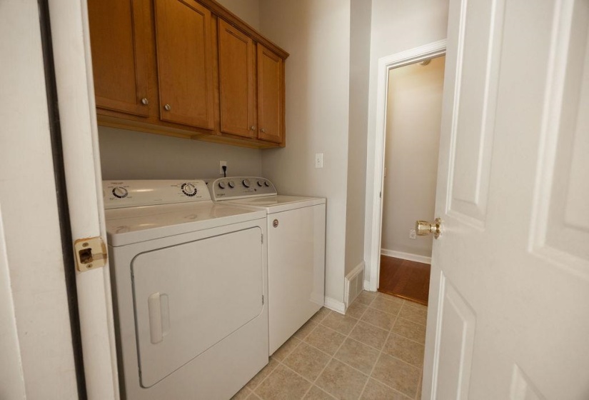 1387 ISLAND PL, Memphis, Tennessee 38103, 3 Bedrooms Bedrooms, 6 Rooms Rooms,2.1 BathroomsBathrooms,Residential,For Sale,ISLAND,10224973