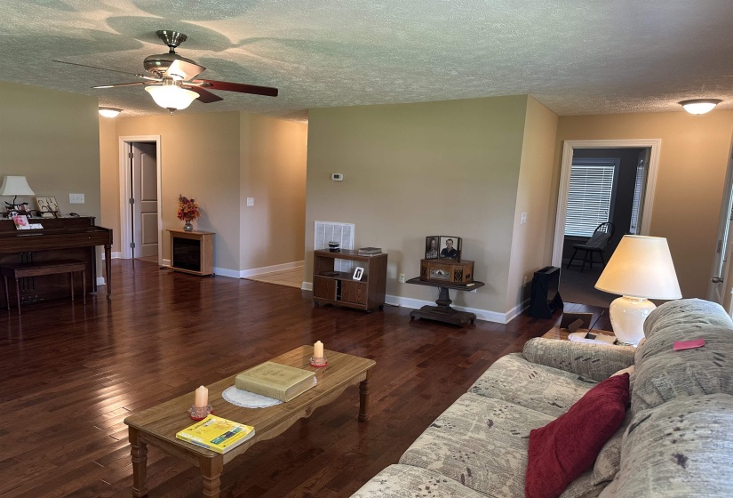 51 KASON DR, Stantonville, Tennessee 38379-5133, 3 Bedroom Bedrooms, 9 Room Rooms,2 BathroomBathrooms,Residential,For Sale,KASON,0,10224975