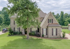 1045 WOODLDAND GLADE CV, Unincorporated, Tennessee 38018, 4 Bedrooms Bedrooms, 11 Rooms Rooms,4.1 BathroomsBathrooms,Residential,For Sale,WOODLDAND GLADE,10224977