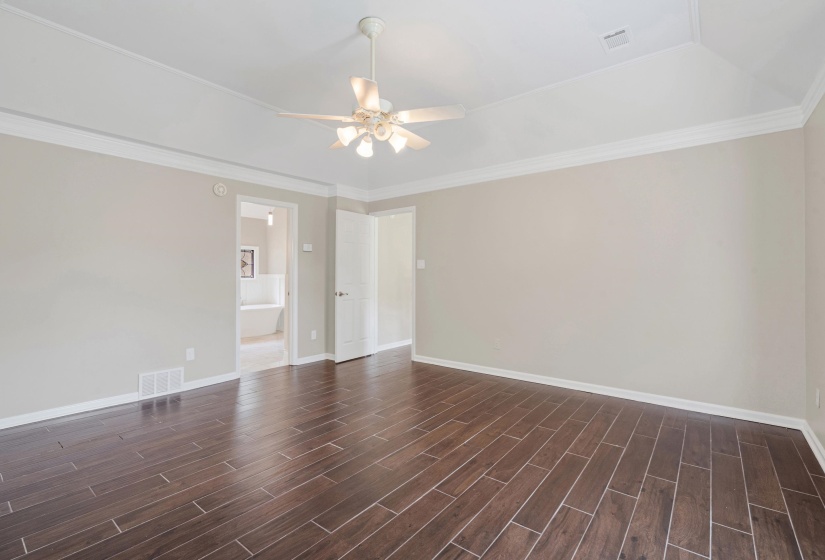 1991 KILBIRNIE DR, Germantown, Tennessee 38139, 5 Bedrooms Bedrooms, 10 Rooms Rooms,2.1 BathroomsBathrooms,Residential,For Sale,KILBIRNIE,10224980