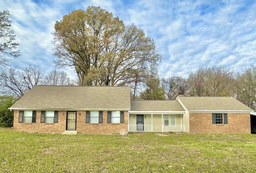 4376 COLEMAN RD, Memphis, Tennessee 38128, 4 Bedrooms Bedrooms, 7 Rooms Rooms,2 BathroomsBathrooms,Residential,For Sale,COLEMAN,10224995