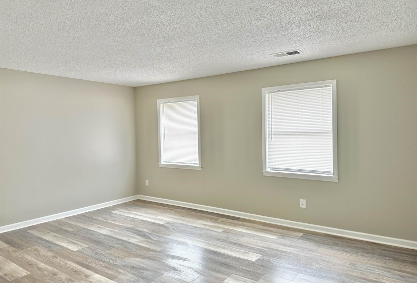 4376 COLEMAN RD, Memphis, Tennessee 38128, 4 Bedrooms Bedrooms, 7 Rooms Rooms,2 BathroomsBathrooms,Residential,For Sale,COLEMAN,10224995