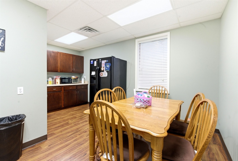 622 MARKET ST, Bolivar, Tennessee 38008-2241, ,Commercial/industrial,For Sale,MARKET,10225002