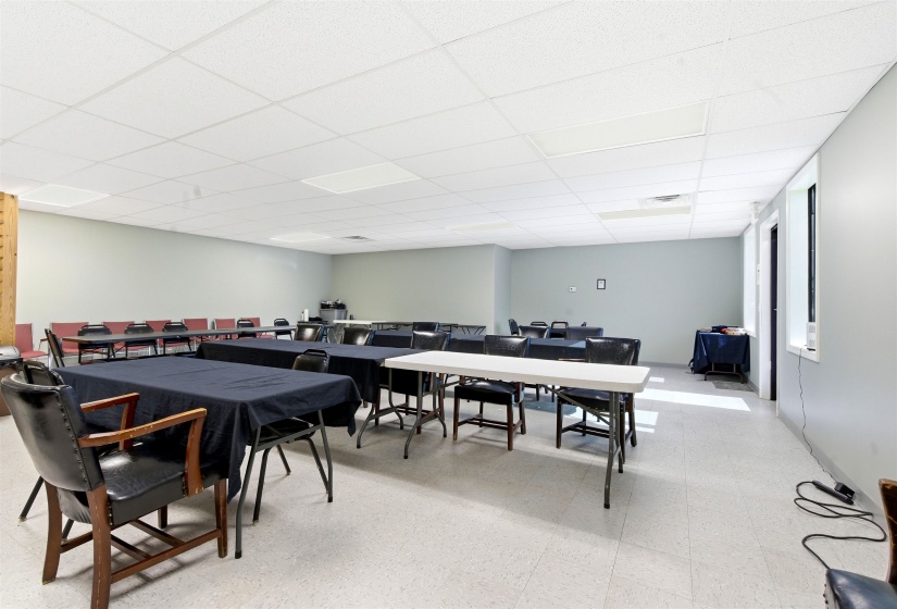 622 MARKET ST, Bolivar, Tennessee 38008-2241, ,Commercial/industrial,For Sale,MARKET,10225002