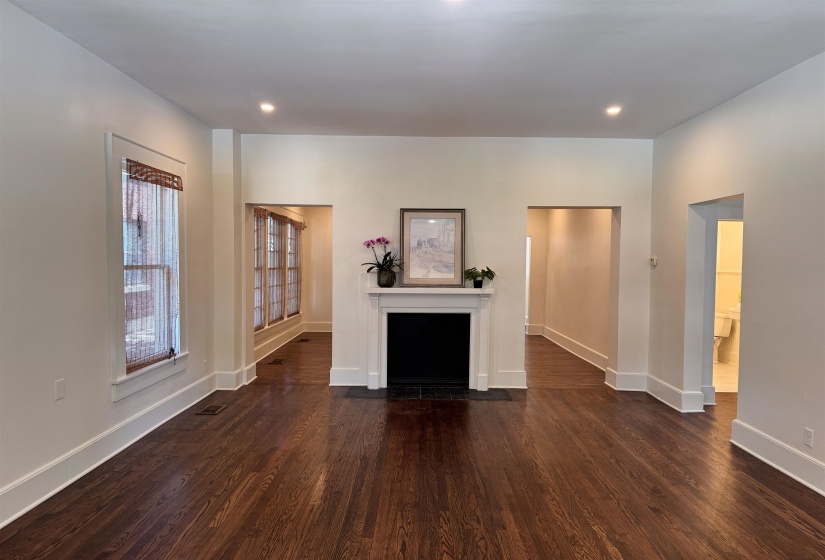 264 MCNEIL ST, Memphis, Tennessee 38112, 6 Bedrooms Bedrooms, 10 Rooms Rooms,3 BathroomsBathrooms,Rental Properties,For Sale,MCNEIL,10225026