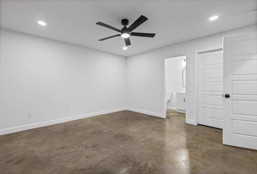 720 LIPFORD ST, Memphis, Tennessee 38112, 4 Bedrooms Bedrooms, 6 Rooms Rooms,2 BathroomsBathrooms,Residential,For Sale,LIPFORD,10225007