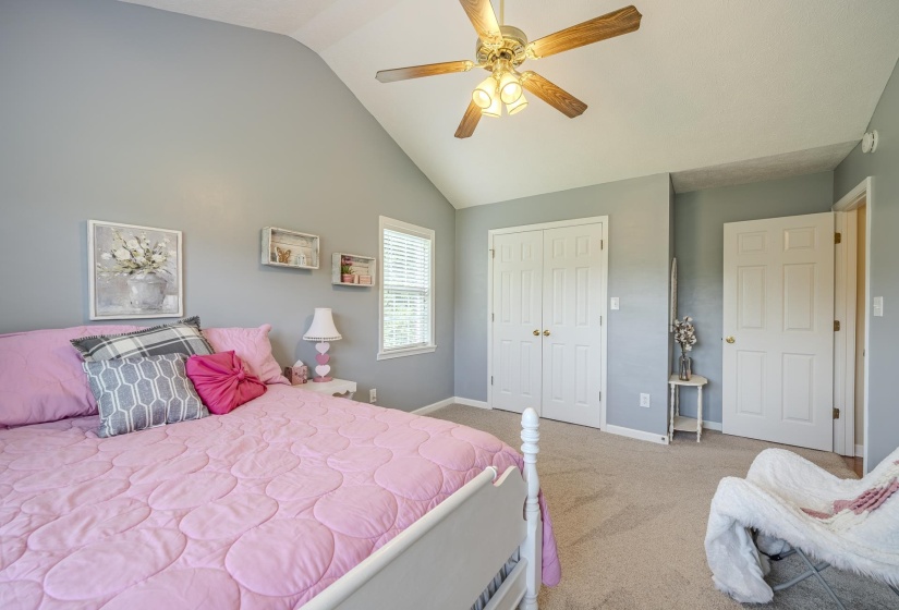335 JORDAN GLEN LN, Savannah, Tennessee 38372, 3 Bedrooms Bedrooms, 8 Rooms Rooms,2 BathroomsBathrooms,Residential,For Sale,JORDAN GLEN,10225008