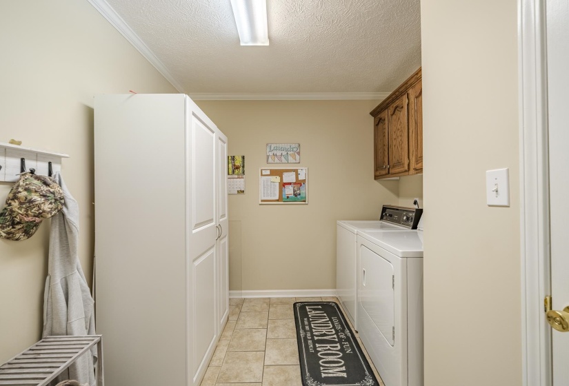 335 JORDAN GLEN LN, Savannah, Tennessee 38372, 3 Bedrooms Bedrooms, 8 Rooms Rooms,2 BathroomsBathrooms,Residential,For Sale,JORDAN GLEN,10225008