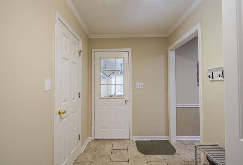 335 JORDAN GLEN LN, Savannah, Tennessee 38372, 3 Bedrooms Bedrooms, 8 Rooms Rooms,2 BathroomsBathrooms,Residential,For Sale,JORDAN GLEN,10225008