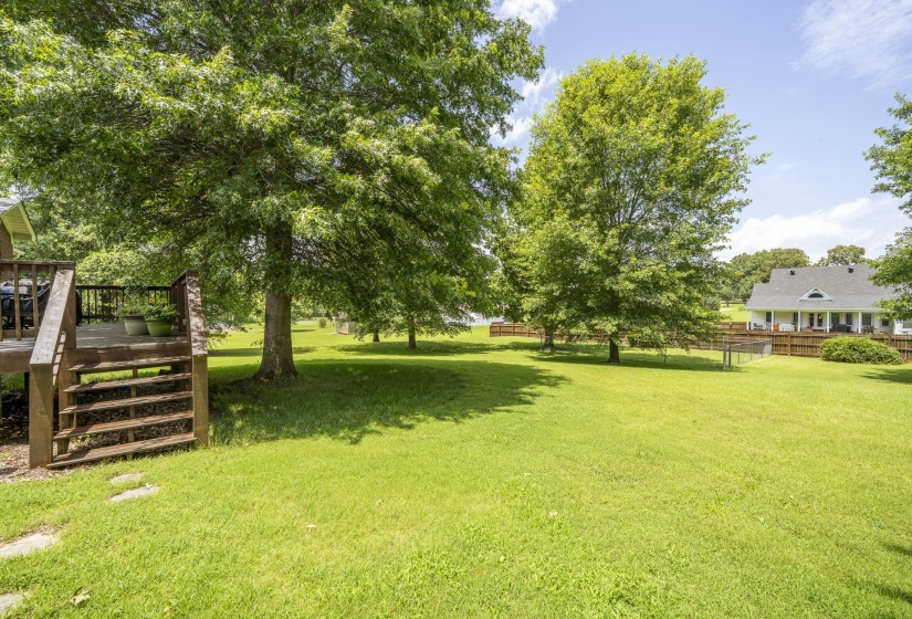 335 JORDAN GLEN LN, Savannah, Tennessee 38372, 3 Bedrooms Bedrooms, 8 Rooms Rooms,2 BathroomsBathrooms,Residential,For Sale,JORDAN GLEN,10225008