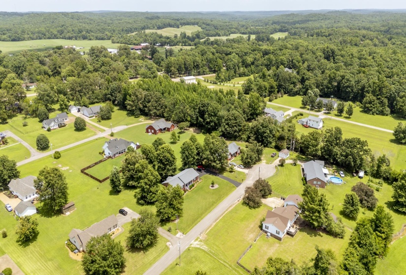335 JORDAN GLEN LN, Savannah, Tennessee 38372, 3 Bedrooms Bedrooms, 8 Rooms Rooms,2 BathroomsBathrooms,Residential,For Sale,JORDAN GLEN,10225008
