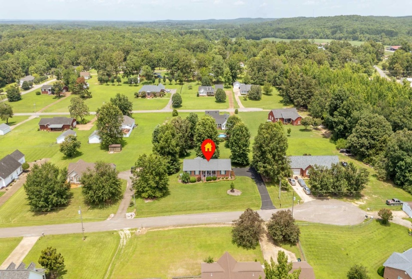 335 JORDAN GLEN LN, Savannah, Tennessee 38372, 3 Bedrooms Bedrooms, 8 Rooms Rooms,2 BathroomsBathrooms,Residential,For Sale,JORDAN GLEN,10225008