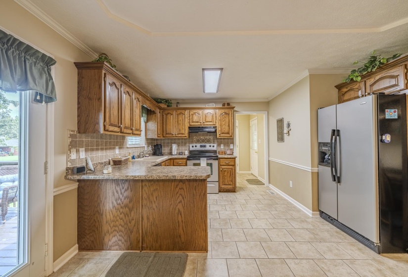 335 JORDAN GLEN LN, Savannah, Tennessee 38372, 3 Bedrooms Bedrooms, 8 Rooms Rooms,2 BathroomsBathrooms,Residential,For Sale,JORDAN GLEN,10225008