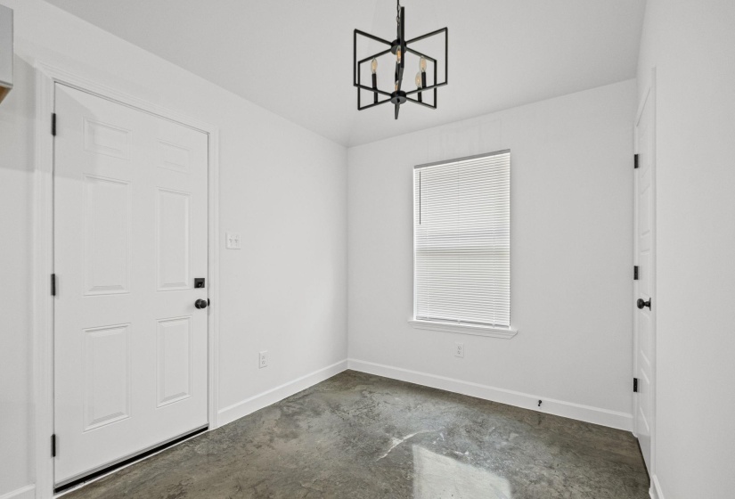 848 BRANDYWINE BLVD, Memphis, Tennessee 38127, 4 Bedrooms Bedrooms, 6 Rooms Rooms,2 BathroomsBathrooms,Residential,For Sale,BRANDYWINE,10225010