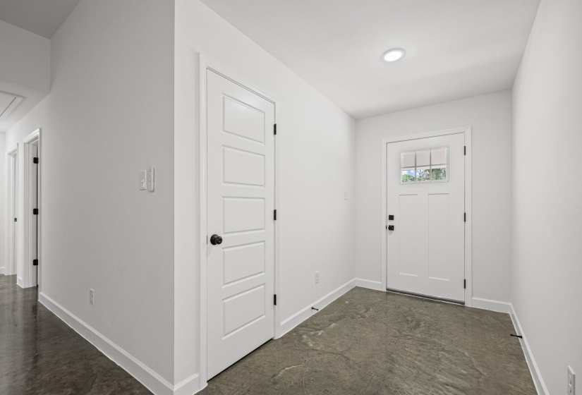 848 BRANDYWINE BLVD, Memphis, Tennessee 38127, 4 Bedrooms Bedrooms, 6 Rooms Rooms,2 BathroomsBathrooms,Residential,For Sale,BRANDYWINE,10225010