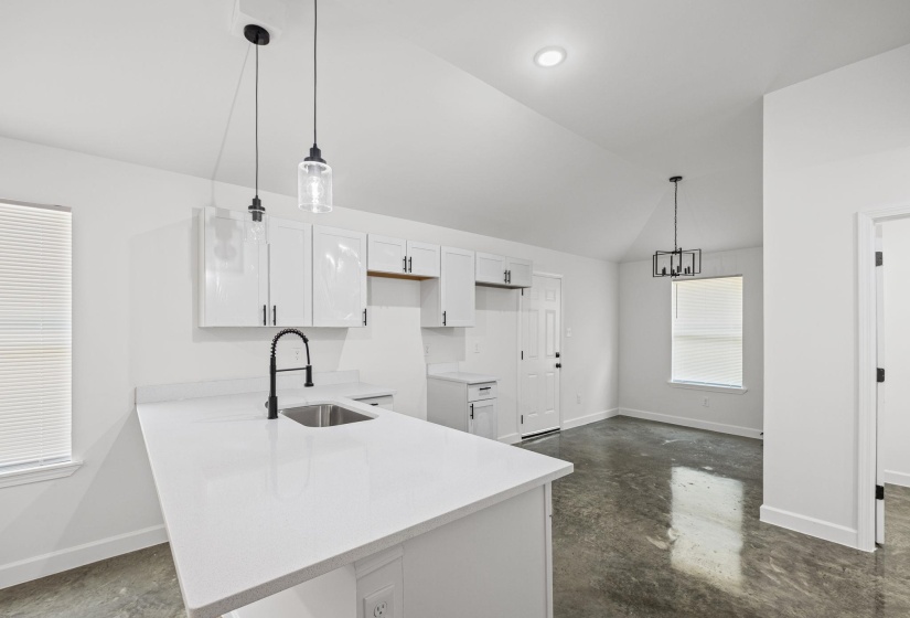 848 BRANDYWINE BLVD, Memphis, Tennessee 38127, 4 Bedrooms Bedrooms, 6 Rooms Rooms,2 BathroomsBathrooms,Residential,For Sale,BRANDYWINE,10225010