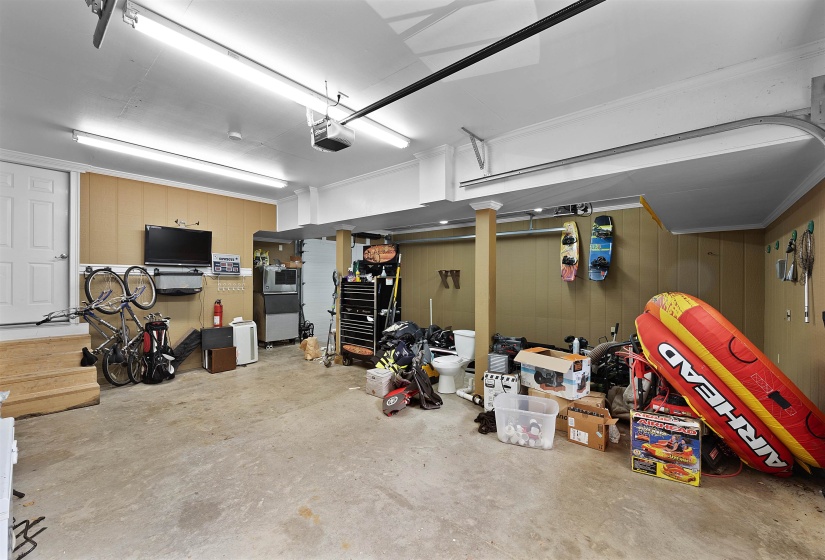 45 MARINER PT, Savannah, Tennessee 38372, 6 Bedrooms Bedrooms, 10 Rooms Rooms,6.1 BathroomsBathrooms,Residential,For Sale,MARINER,10225013