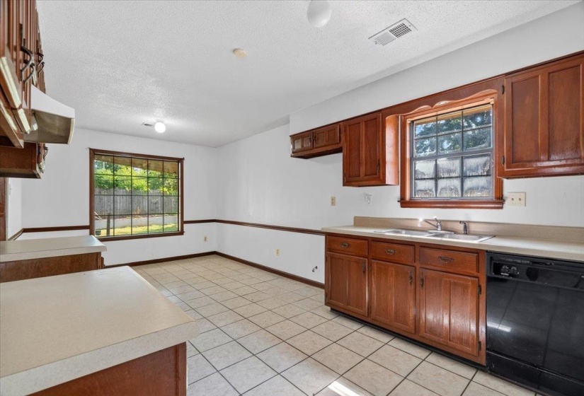 6561 FALLING TREE DR, Memphis, Tennessee 38141, 3 Bedrooms Bedrooms, 6 Rooms Rooms,2 BathroomsBathrooms,Residential,For Sale,FALLING TREE,10225016
