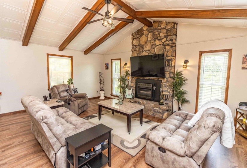 1845 POWELL CHAPEL RD, Middleton, Tennessee 38052, 3 Bedrooms Bedrooms, 6 Rooms Rooms,2 BathroomsBathrooms,Residential,For Sale,POWELL CHAPEL,10225019