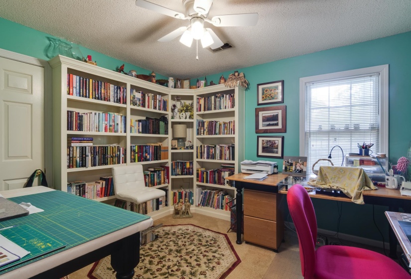 139 WALNUT BEND RD, Memphis, Tennessee 38018, 5 Bedrooms Bedrooms, 9 Rooms Rooms,2.1 BathroomsBathrooms,Residential,For Sale,WALNUT BEND,10225021