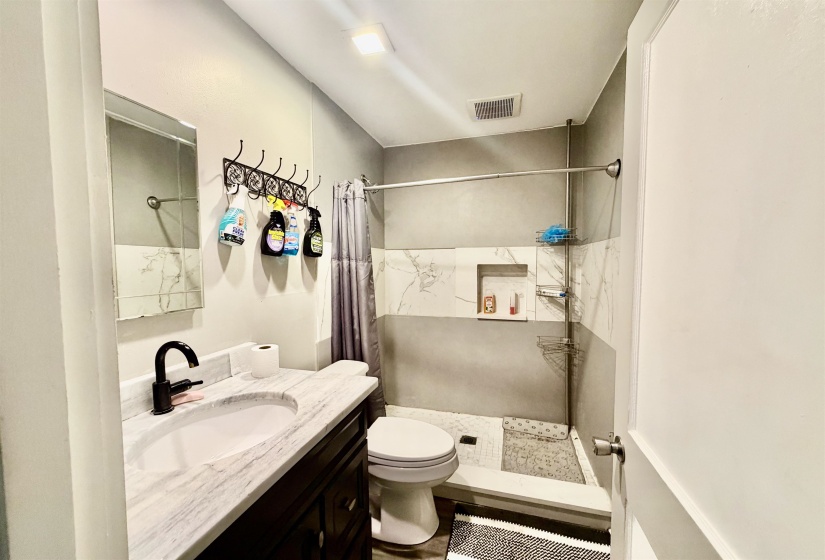 25 LAGRANGE ST, Moscow, Tennessee 38057, 1 Bedroom Bedrooms, 4 Rooms Rooms,1 BathroomBathrooms,Residential,For Sale,LAGRANGE,10225023