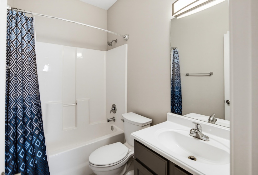 263 ISLAND VILLAGE DR, Memphis, Tennessee 38103, 3 Bedrooms Bedrooms, 5 Rooms Rooms,2 BathroomsBathrooms,Residential,For Sale,ISLAND VILLAGE,10225031