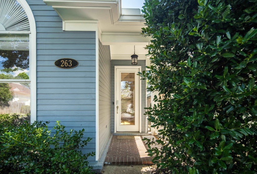 263 ISLAND VILLAGE DR, Memphis, Tennessee 38103, 3 Bedrooms Bedrooms, 5 Rooms Rooms,2 BathroomsBathrooms,Residential,For Sale,ISLAND VILLAGE,10225031