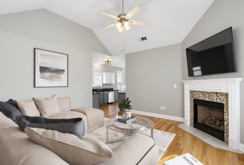 263 ISLAND VILLAGE DR, Memphis, Tennessee 38103, 3 Bedrooms Bedrooms, 5 Rooms Rooms,2 BathroomsBathrooms,Residential,For Sale,ISLAND VILLAGE,10225031