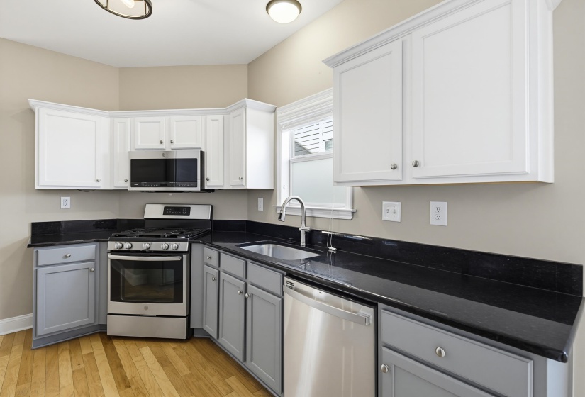 263 ISLAND VILLAGE DR, Memphis, Tennessee 38103, 3 Bedrooms Bedrooms, 5 Rooms Rooms,2 BathroomsBathrooms,Residential,For Sale,ISLAND VILLAGE,10225031