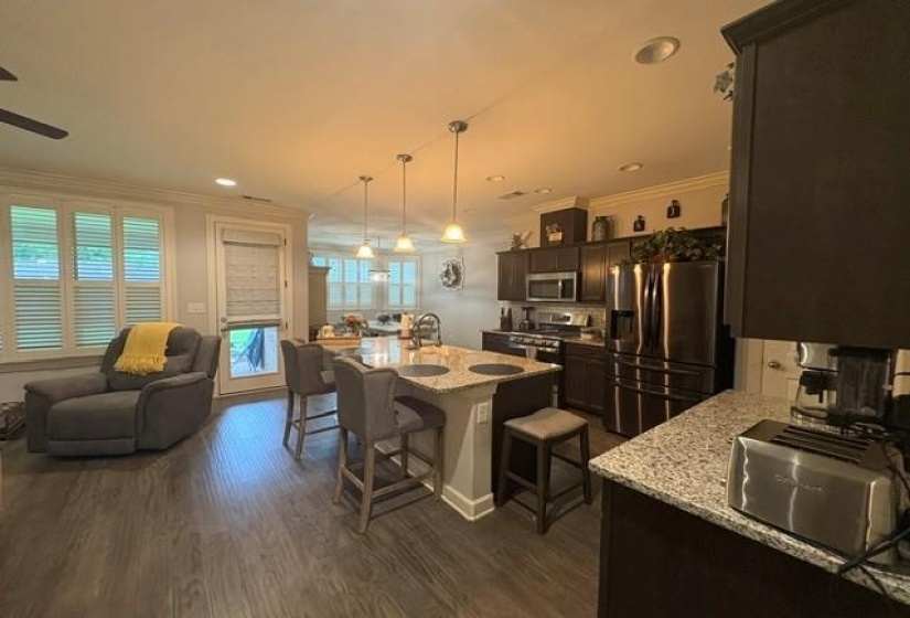 7856 COUNTRY LAKE DR, Bartlett, Tennessee 38133, 5 Bedrooms Bedrooms, 8 Rooms Rooms,3 BathroomsBathrooms,Rental Properties,For Sale,COUNTRY LAKE,10225053