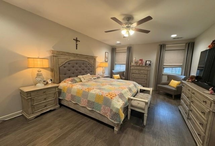 7856 COUNTRY LAKE DR, Bartlett, Tennessee 38133, 5 Bedrooms Bedrooms, 8 Rooms Rooms,3 BathroomsBathrooms,Rental Properties,For Sale,COUNTRY LAKE,10225053