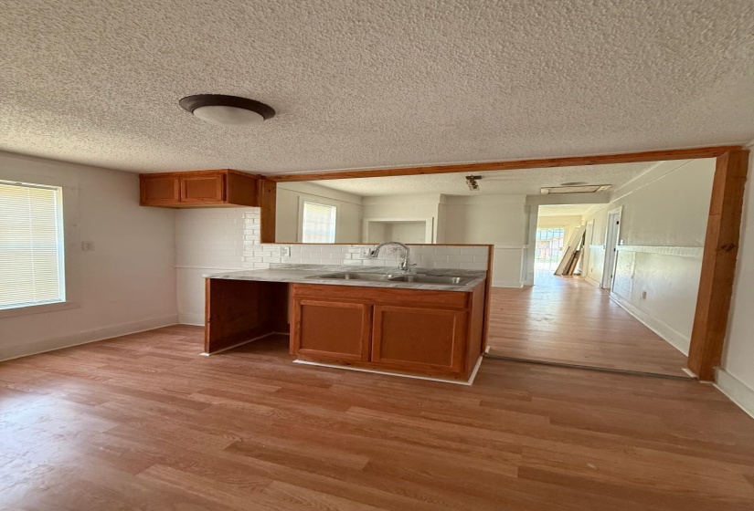 2272 HUBBARD DR, Memphis, Tennessee 38108, 3 Bedroom Bedrooms, 6 Room Rooms,1 BathroomBathrooms,Residential,For Sale,HUBBARD,0,10225038