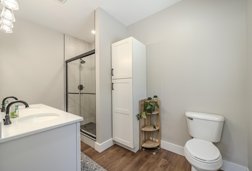 395 WEST DR, Savannah, Tennessee 38372, 3 Bedrooms Bedrooms, 6 Rooms Rooms,2 BathroomsBathrooms,Residential,For Sale,WEST,10225042
