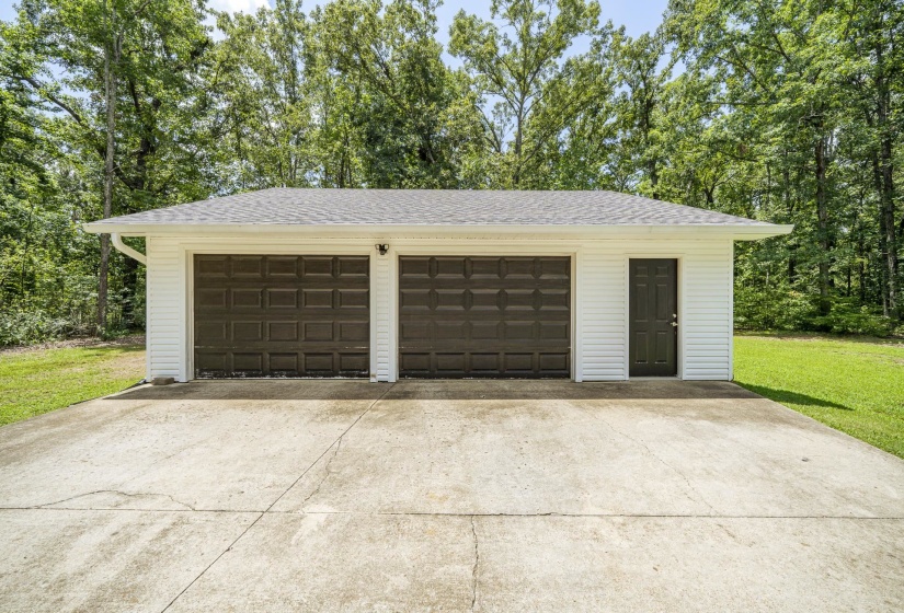 330 ROBIN HOOD LOOP, Savannah, Tennessee 38372, 4 Bedrooms Bedrooms, 8 Rooms Rooms,2 BathroomsBathrooms,Residential,For Sale,ROBIN HOOD,10225043