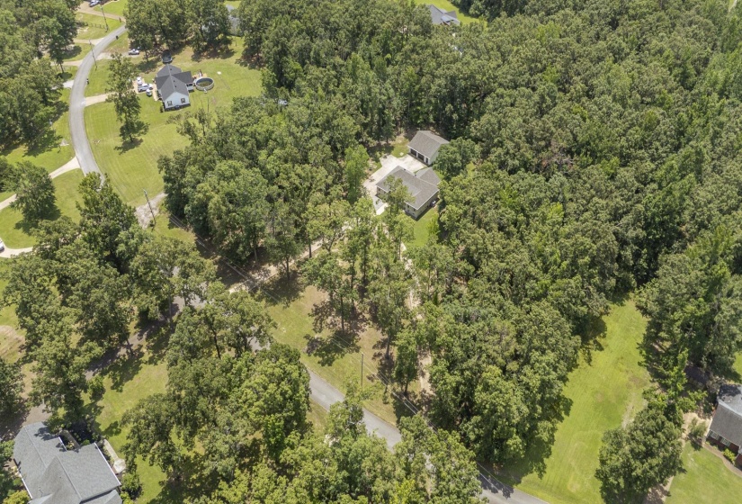 330 ROBIN HOOD LOOP, Savannah, Tennessee 38372, 4 Bedrooms Bedrooms, 8 Rooms Rooms,2 BathroomsBathrooms,Residential,For Sale,ROBIN HOOD,10225043