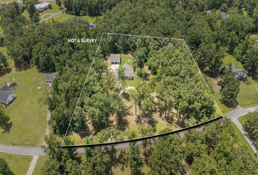 330 ROBIN HOOD LOOP, Savannah, Tennessee 38372, 4 Bedrooms Bedrooms, 8 Rooms Rooms,2 BathroomsBathrooms,Residential,For Sale,ROBIN HOOD,10225043