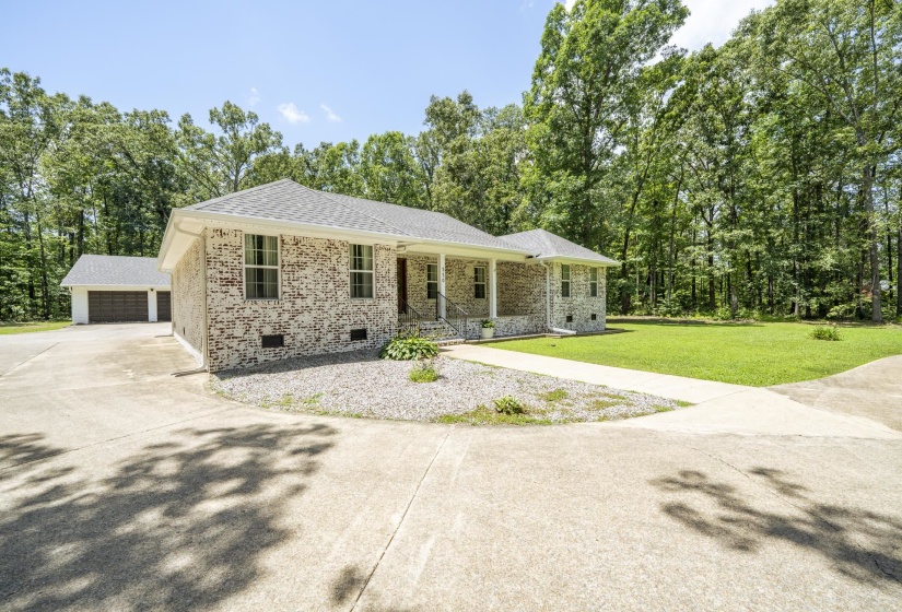 330 ROBIN HOOD LOOP, Savannah, Tennessee 38372, 4 Bedrooms Bedrooms, 8 Rooms Rooms,2 BathroomsBathrooms,Residential,For Sale,ROBIN HOOD,10225043