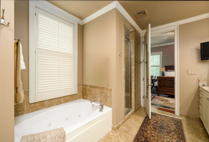 5204 LEXINGTON CLUB CV, Memphis, Tennessee 38117, 2 Bedrooms Bedrooms, 7 Rooms Rooms,2 BathroomsBathrooms,Residential,For Sale,LEXINGTON CLUB,10225048