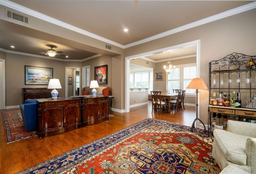 5204 LEXINGTON CLUB CV, Memphis, Tennessee 38117, 2 Bedrooms Bedrooms, 7 Rooms Rooms,2 BathroomsBathrooms,Residential,For Sale,LEXINGTON CLUB,10225048