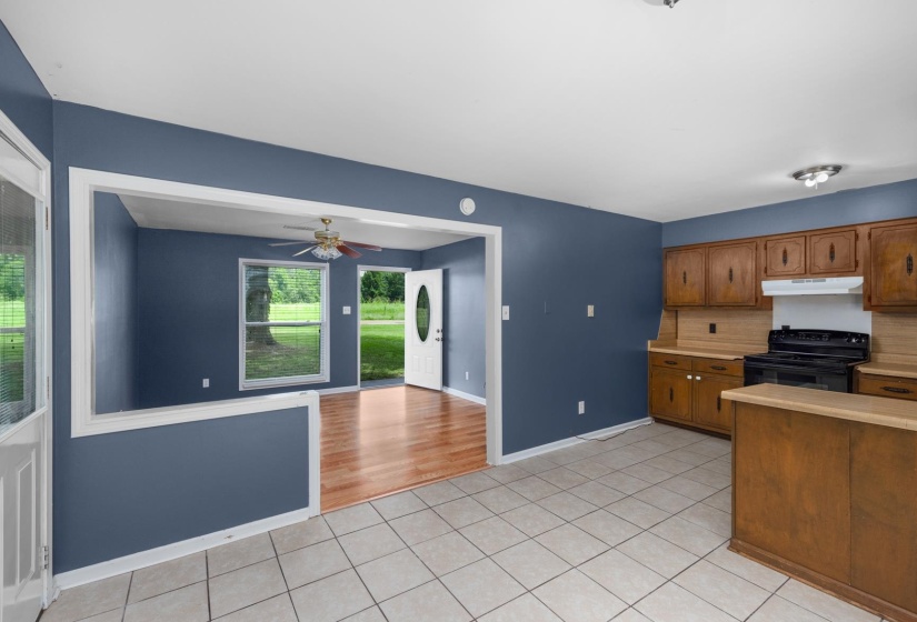 1174 PORTERSVILLE RD, Atoka, Tennessee 38004, 3 Bedrooms Bedrooms, 6 Rooms Rooms,1 BathroomBathrooms,Residential,For Sale,PORTERSVILLE,10225049