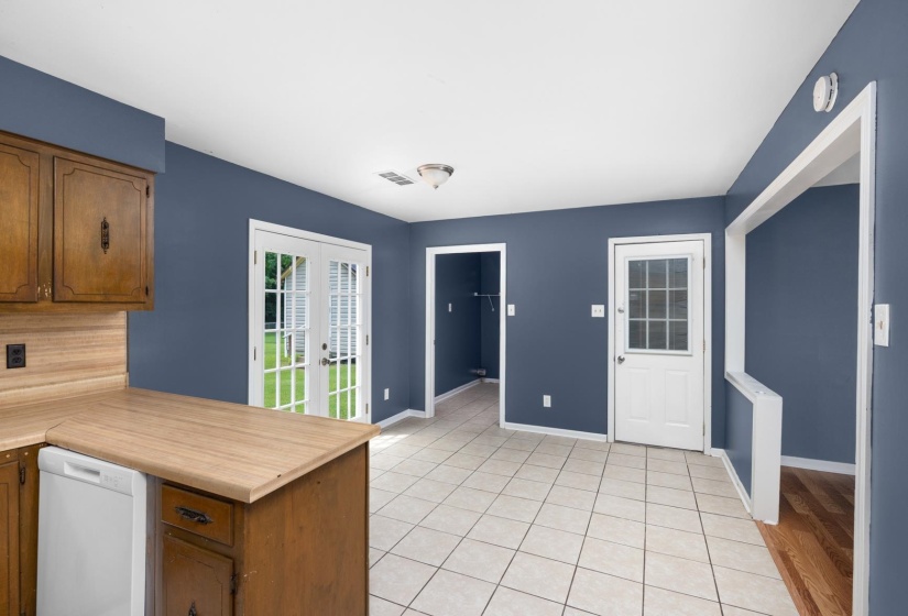 1174 PORTERSVILLE RD, Atoka, Tennessee 38004, 3 Bedrooms Bedrooms, 6 Rooms Rooms,1 BathroomBathrooms,Residential,For Sale,PORTERSVILLE,10225049