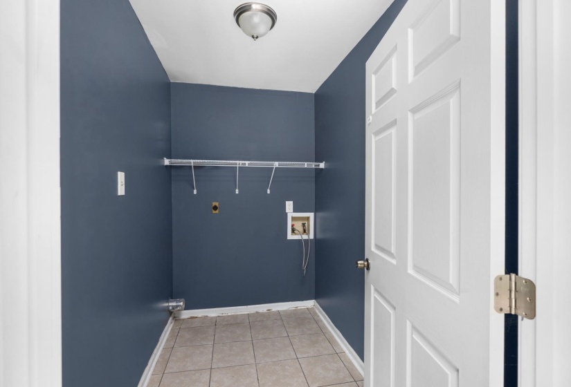 1174 PORTERSVILLE RD, Atoka, Tennessee 38004, 3 Bedrooms Bedrooms, 6 Rooms Rooms,1 BathroomBathrooms,Residential,For Sale,PORTERSVILLE,10225049