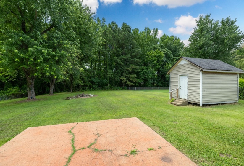 1174 PORTERSVILLE RD, Atoka, Tennessee 38004, 3 Bedrooms Bedrooms, 6 Rooms Rooms,1 BathroomBathrooms,Residential,For Sale,PORTERSVILLE,10225049