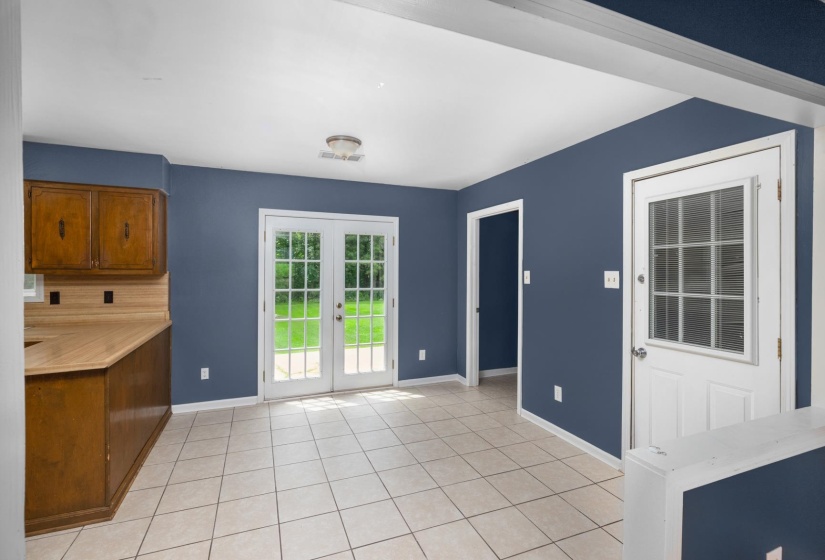 1174 PORTERSVILLE RD, Atoka, Tennessee 38004, 3 Bedrooms Bedrooms, 6 Rooms Rooms,1 BathroomBathrooms,Residential,For Sale,PORTERSVILLE,10225049