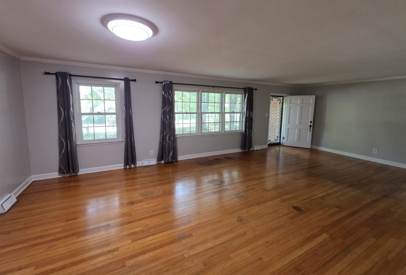 279 CHURCH ST, Ripley, Tennessee 38063-1633, 3 Bedrooms Bedrooms, 9 Rooms Rooms,2 BathroomsBathrooms,Residential,For Sale,CHURCH,10225058