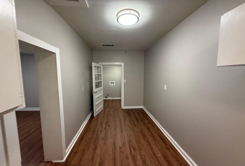 1195 DOROTHY PL, Memphis, Tennessee 38104, 1 Bedroom Bedrooms, 4 Rooms Rooms,1 BathroomBathrooms,Rental Properties,For Sale,DOROTHY,10225077