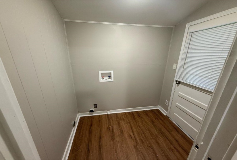 1195 DOROTHY PL, Memphis, Tennessee 38104, 1 Bedroom Bedrooms, 4 Rooms Rooms,1 BathroomBathrooms,Rental Properties,For Sale,DOROTHY,10225077